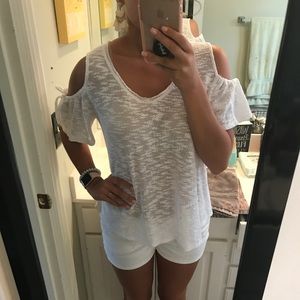 Never Worn: white knit off the shoulder top